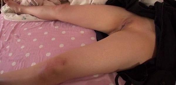  Sweet vibrator play in the bedroom with hot Mao Miyabi